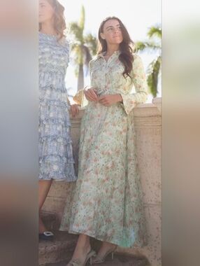 Floral Long Sleeve Tie-Waist Dress in Light Green With Orange Floral Design